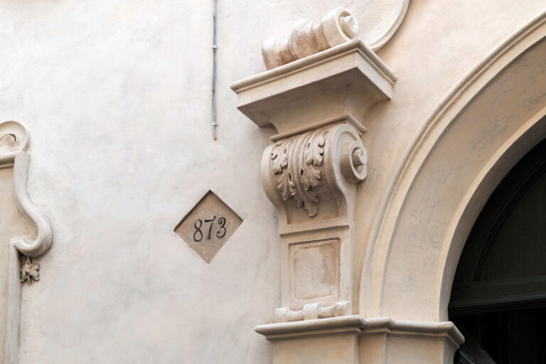 Particolare delle decorazioni"